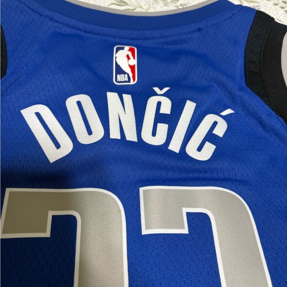 Nike Dallas Blue #77 Basketball Jersey women’s M - Picture 5 of 9